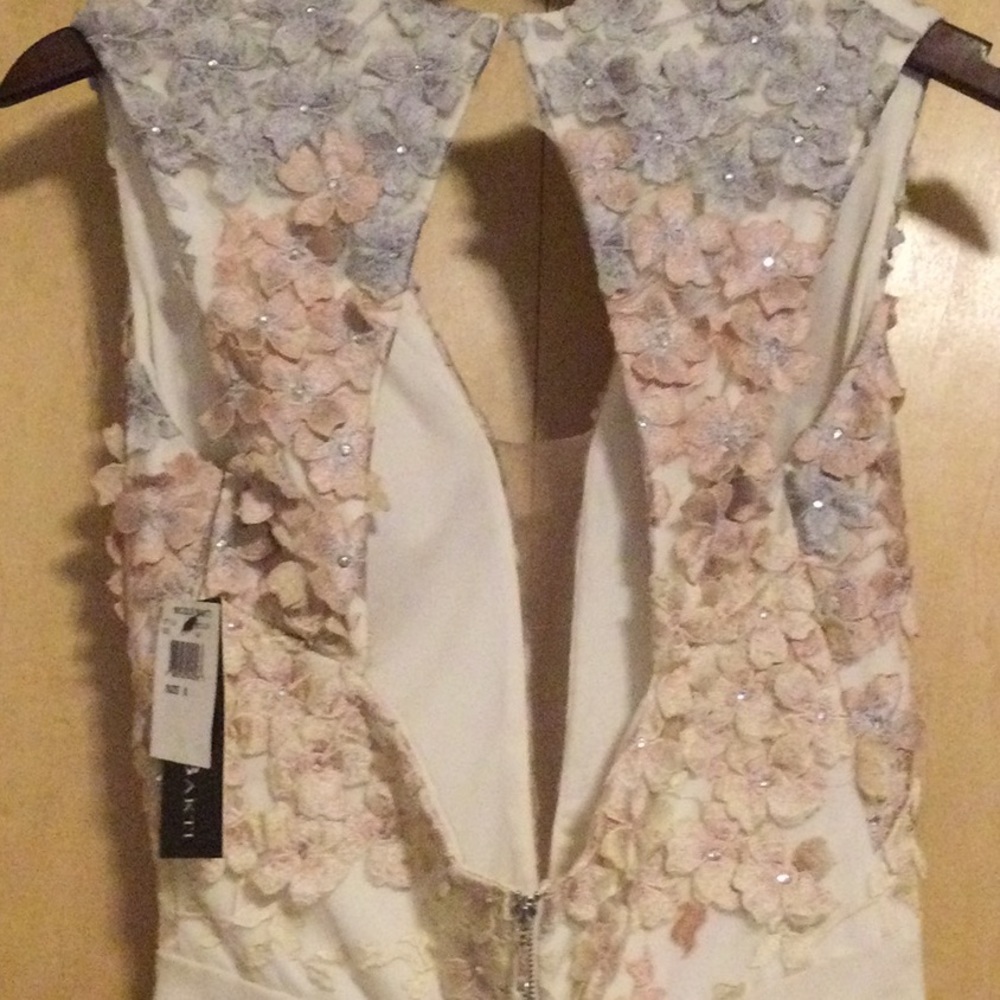 Nicole Bakti Women's Peach Flower Applique - Picture 11 of 16